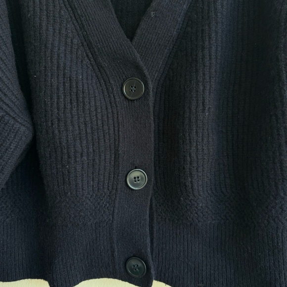 & Other Stories Wool Cable Knit Midnight Blue Balloon Arm Sweater Size Medium - Picture 3 of 11